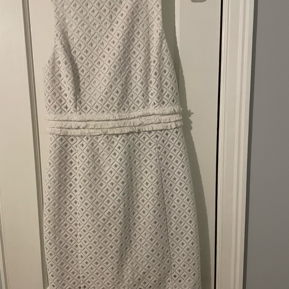 Elegant White Textured Dress - Picture 1 of 5